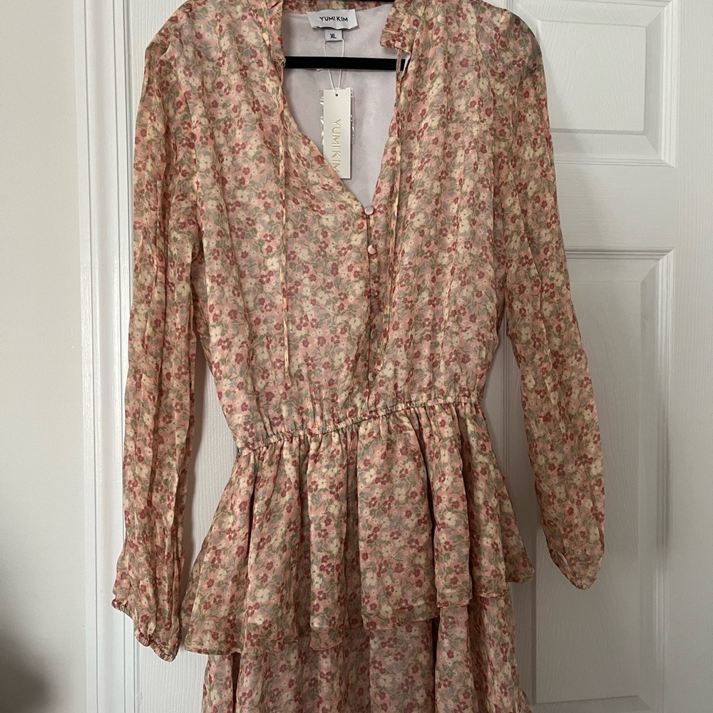 Beautiful floral Yumi Kim long sleeve dress